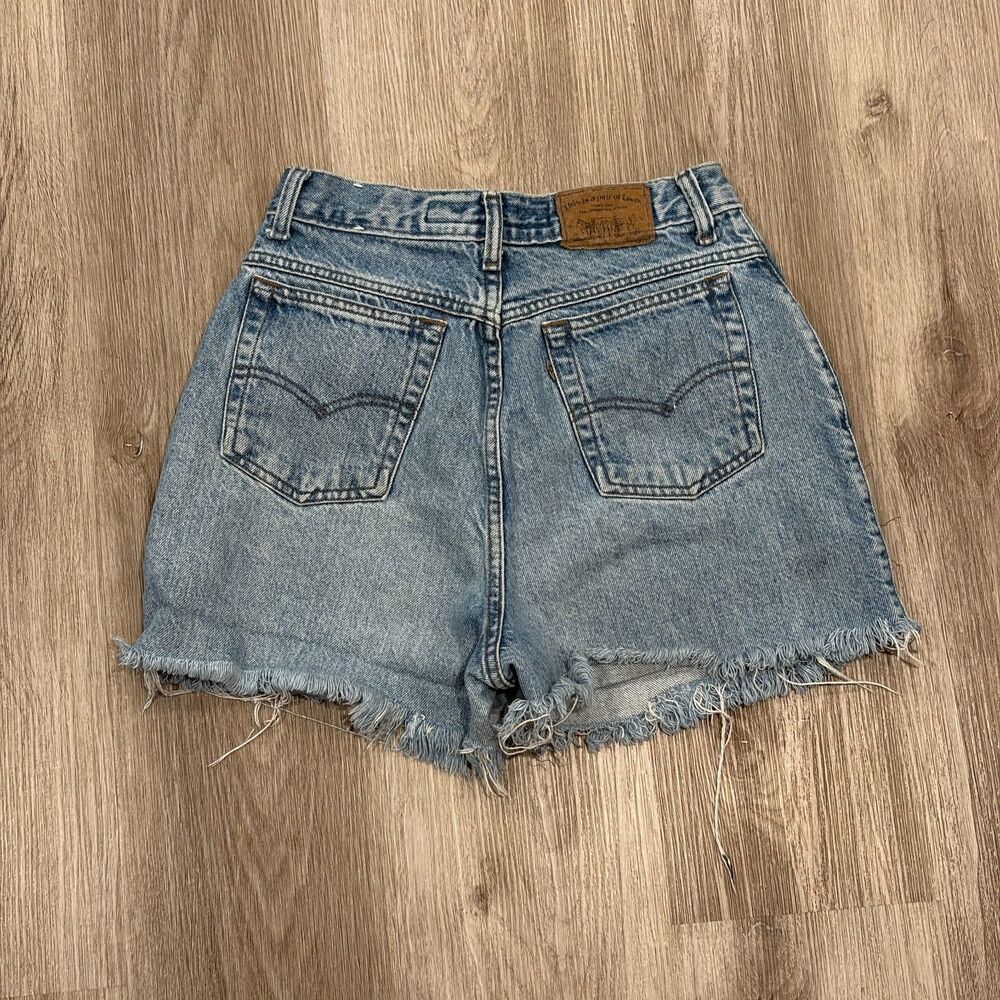 Vintage 1991 Levi's 900 Series Cutoff Mini Micro Shorts Women's Size 26x2.5 Blue